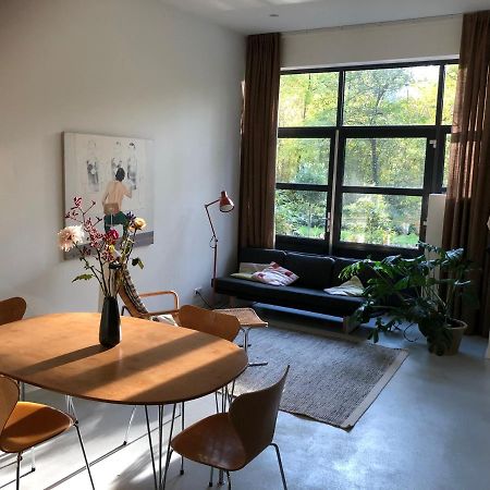 Studio 28A6 With Free Parking Place Bed & Breakfast Amsterdam Eksteriør bilde